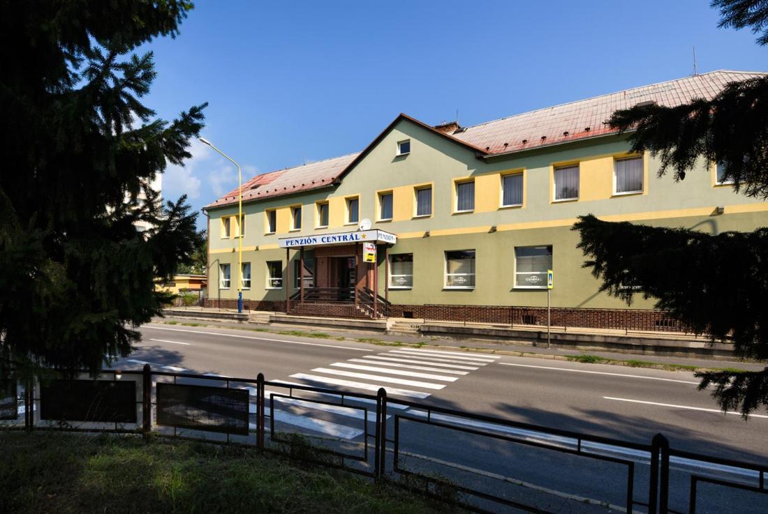 Penzion Central Зволен Екстериор снимка